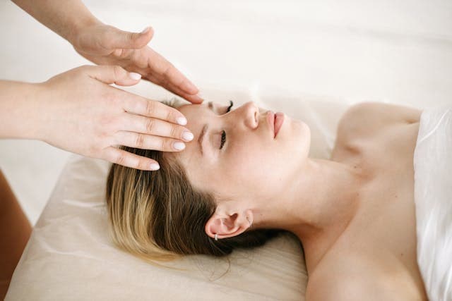 Body relaxing massage